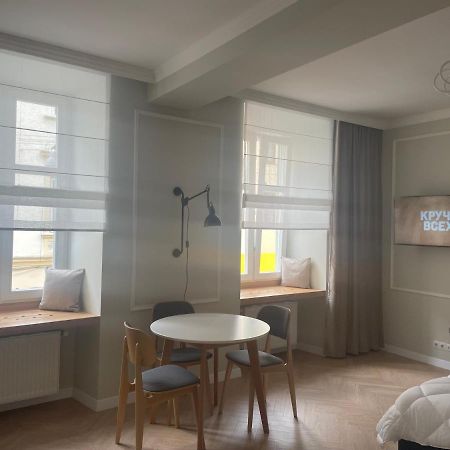 Mey Appartment On Rynok Square Liov Exterior foto
