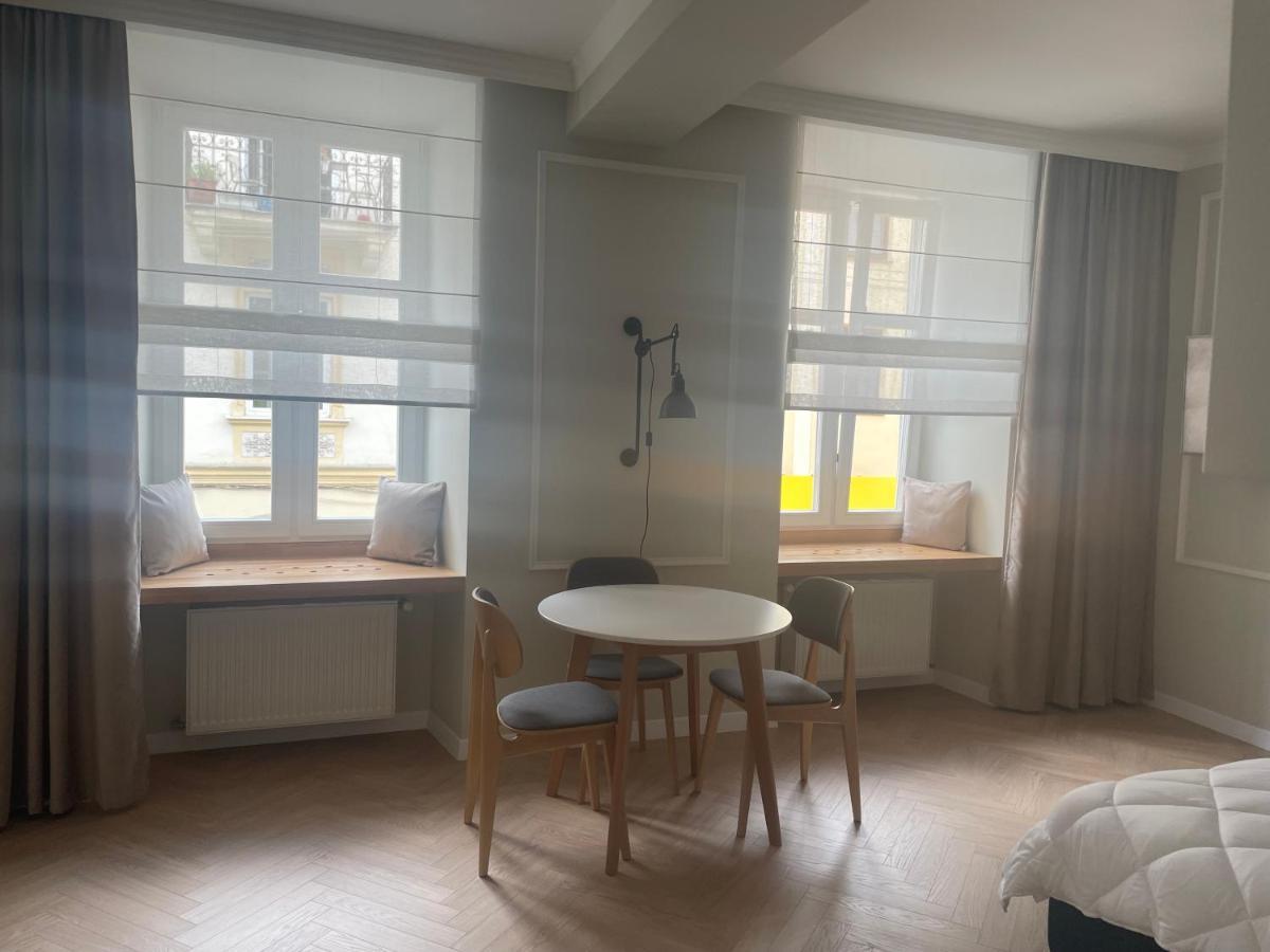 Mey Appartment On Rynok Square Liov Exterior foto