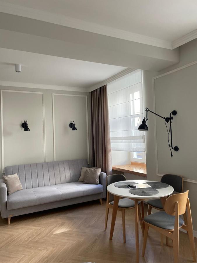 Mey Appartment On Rynok Square Liov Exterior foto